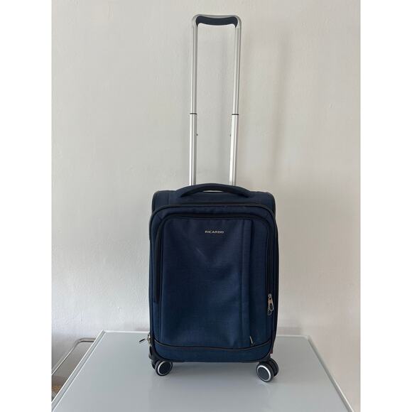 Ricardo Camden Drive 22″ Softside Carry-On Spinner color blue excellent cond. - Picture 8 of 15